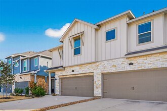 5703 Foggy Vine Ct in Fulshear, TX - Building Photo - Building Photo