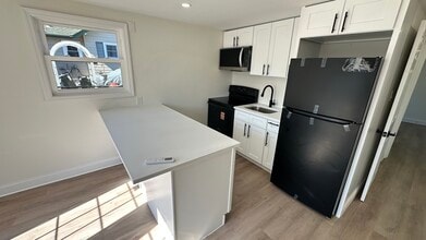 37 Martha St in Freeport, NY - Building Photo - Building Photo