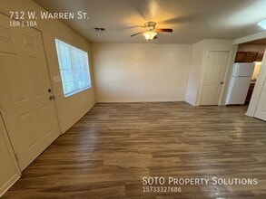 712 Warren St in Charleston, MO - Building Photo - Building Photo