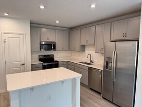 3035 Jessamine Dr in Tavares, FL - Building Photo - Building Photo