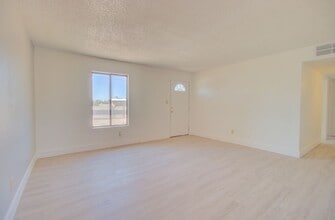 518 W Battaglia Rd in Eloy, AZ - Building Photo - Building Photo