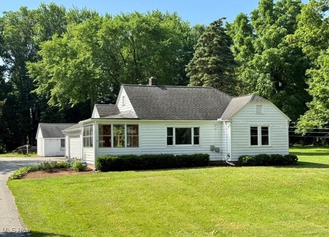 property at 1751 W Jackson St