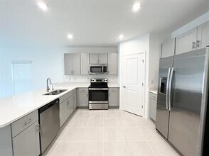 5545 Tranquila Ln in Davenport, FL - Building Photo - Building Photo