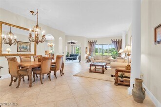 9006 Cascada Way in Naples, FL - Building Photo - Building Photo