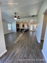 2372 Anne Ln in Blanchard, OK - Foto de edificio - Building Photo