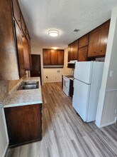 814 N Elkhart Ave in Lubbock, TX - Building Photo - Building Photo