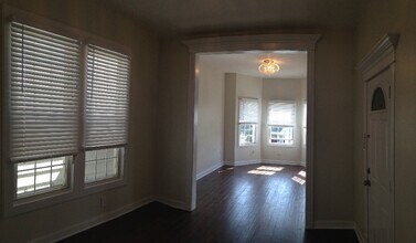 3418 W McLean Ave in Chicago, IL - Building Photo - Building Photo
