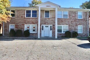 12611 E Orell Rd in Louisville, KY - Building Photo