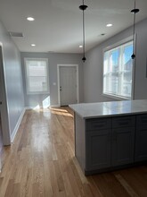 2827 W 23rd St, Unit Apt 1R in Chicago, IL - Building Photo - Building Photo