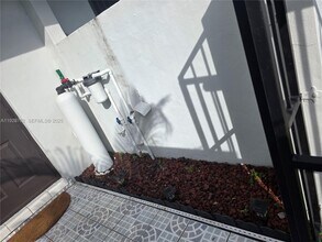 8000 SW 152nd Ave in Miami, FL - Building Photo - Building Photo