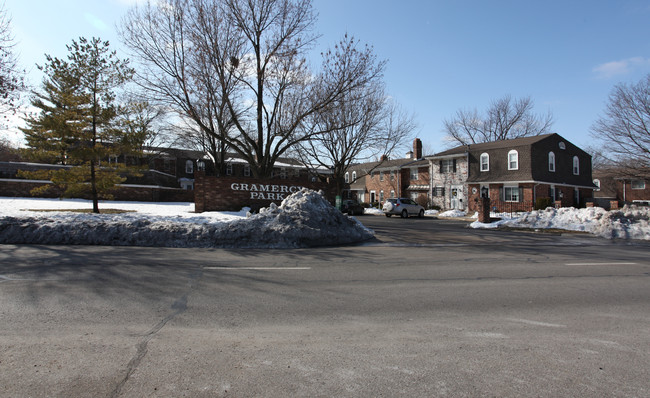 Gramercy Park Apartments in Overland Park, KS - Building Photo - Building Photo