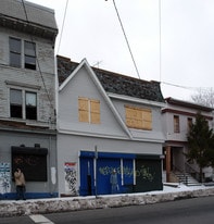 568 Grove St in Irvington, NJ - Building Photo