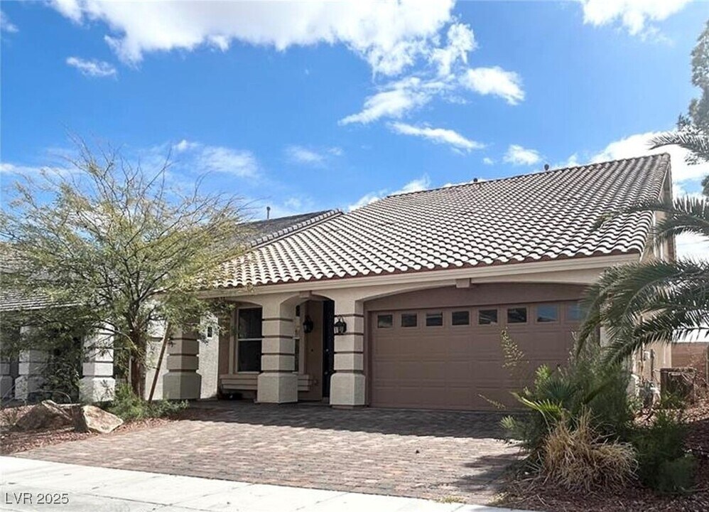 4925 Adrian Fog Ave in Las Vegas, NV - Building Photo