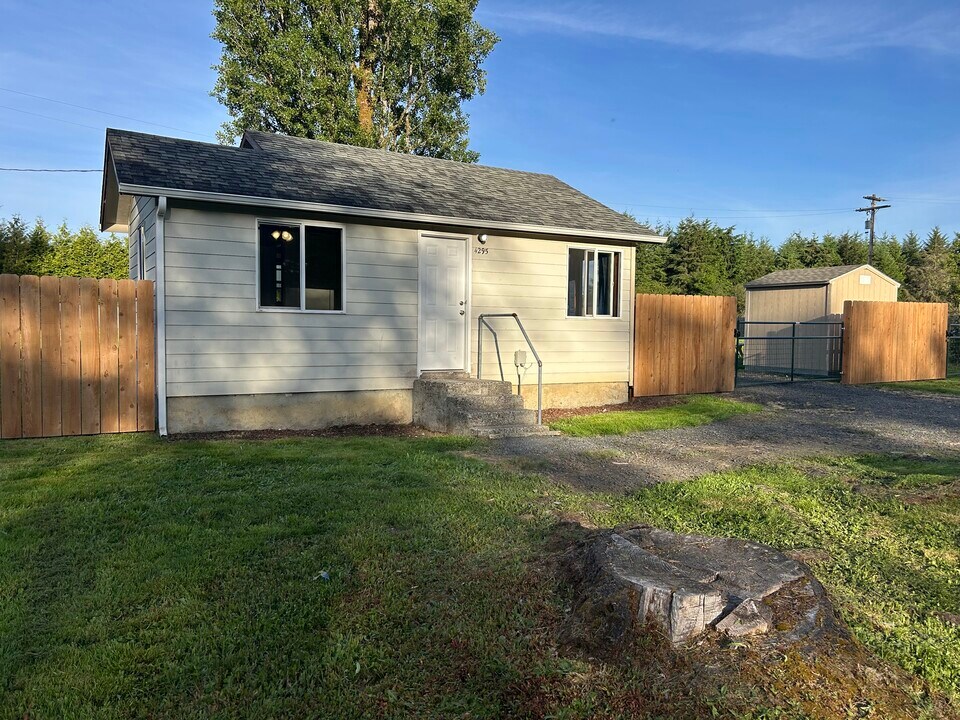 4297 Jackson Hwy, Unit 4295 in Chehalis, WA - Building Photo