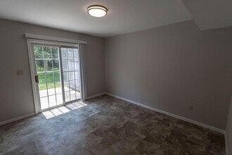 214 Nikki Way in Columbia, MO - Building Photo - Building Photo