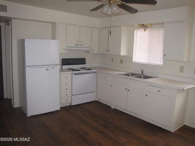 6731 E Escalante Rd in Tucson, AZ - Foto de edificio - Building Photo