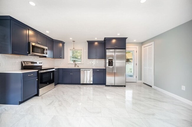 property at 118.5 Market St
