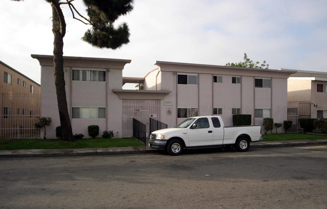 550 Cuesta Del Mar Dr in Oxnard, CA - Foto de edificio - Building Photo