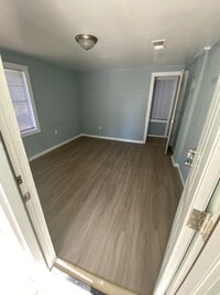 1310 Elizabeth Ave photo'