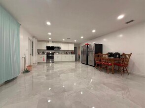 4436 Baybreeze Rd in Orlando, FL - Building Photo - Building Photo
