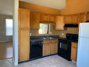 115 Rough River Run in Georgetown, KY - Building Photo - Building Photo