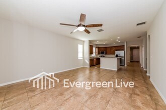 15303 Long Cypress Dr in Ruskin, FL - Building Photo - Building Photo