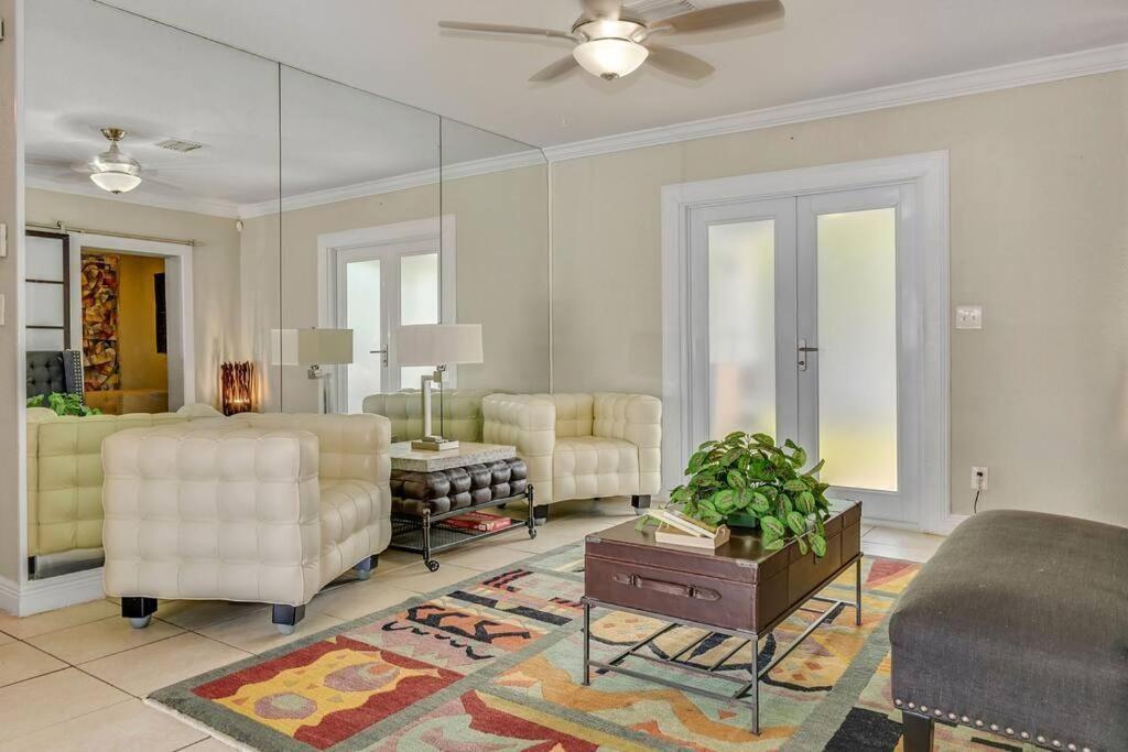 3321 SW 32 Ave in West Park, FL - Building Photo
