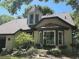 18701 Red Cherry Cir in Minnetonka, MN - Building Photo