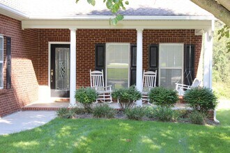 12629 Clear Ridge Rd in Knoxville, TN - Building Photo - Building Photo