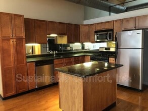 160 Fremont St in Worcester, MA - Building Photo - Building Photo