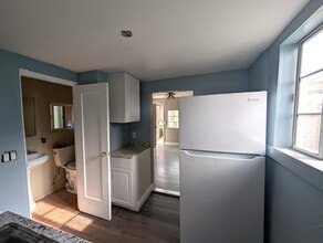 1018 Lucas St in San Fernando, CA - Building Photo - Building Photo