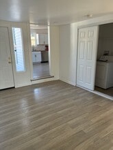 301 Day Dr in Ferguson, MO - Building Photo - Building Photo