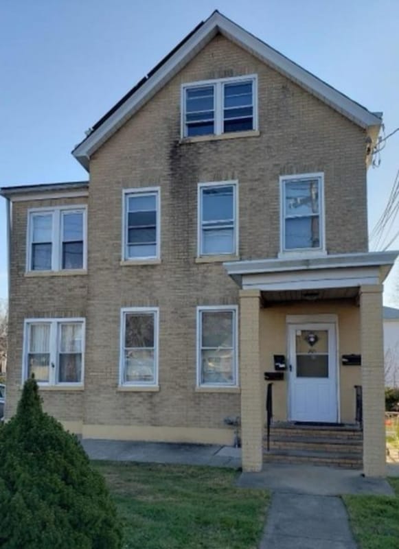 80 Belleville Ave