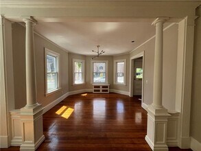 224 Rochambeau Ave in Providence, RI - Building Photo - Building Photo