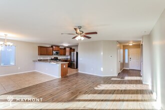 8263 W Melanitta Dr, Unit 205 in Tucson, AZ - Building Photo - Building Photo