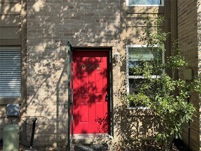 6512 Kentwick Dr in Houston, TX - Foto de edificio - Building Photo