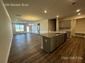 4390 Bronze Blvd in Sherrills Ford, NC - Building Photo - Building Photo