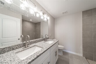 2122 NW 9th Ave in Cape Coral, FL - Building Photo - Building Photo