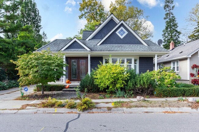 property at 608 Purdy St