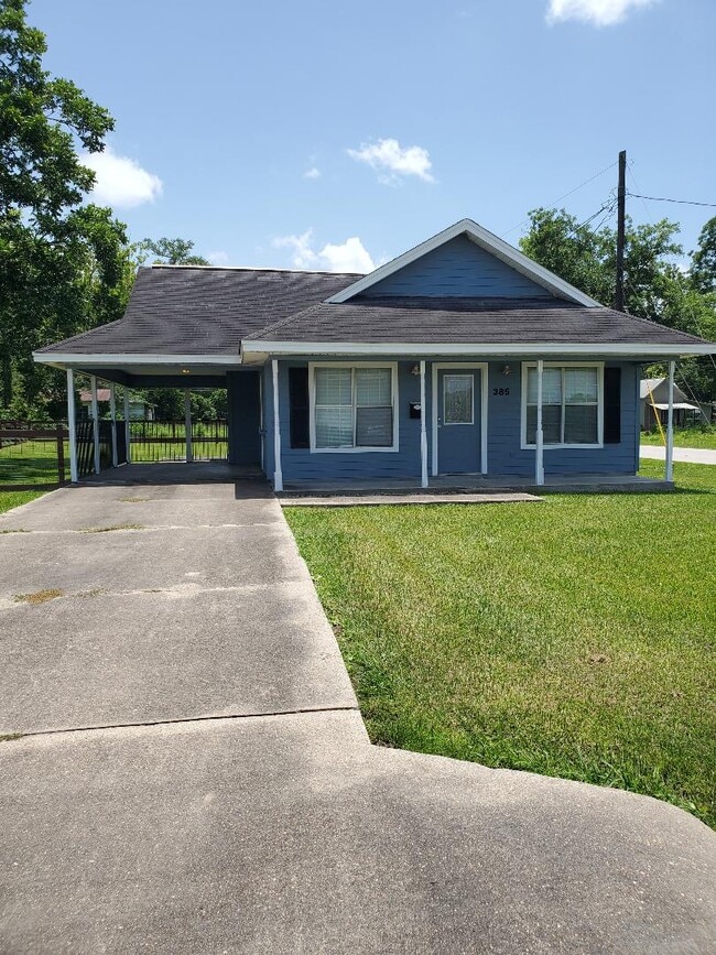 property at 385 S 4th St