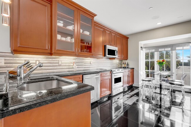437 Juno Dunes Way in Juno Beach, FL - Foto de edificio - Building Photo