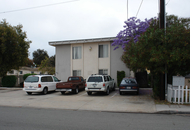 650 Florence St in Imperial Beach, CA - Building Photo - Building Photo