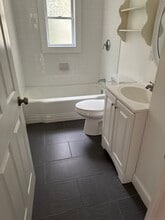 376 Dexter Dr in Bridgeport, CT - Building Photo - Building Photo