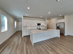 10380 Bee Balm St in Las Vegas, NV - Building Photo - Building Photo