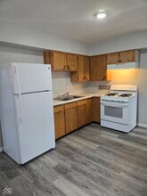 3321 Hovey St in Indianapolis, IN - Foto de edificio - Building Photo