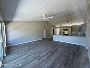 485 Fountain St SW in Palm Bay, FL - Building Photo - Building Photo