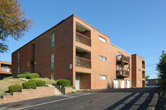 River Rope Apartments in Lexington, KY - Building Photo - Building Photo