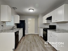 12638 Burdine St in Houston, TX - Building Photo - Building Photo