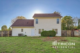 1504 Riverglen Dr in Loganville, GA - Building Photo - Building Photo