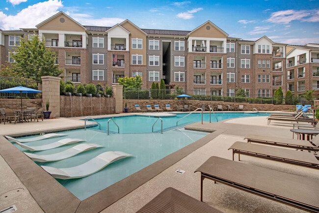 Artessa Apartments in Franklin, TN - Building Photo - Building Photo